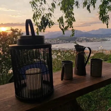 Ajaccio, Sous Les Etoiles, Cabanon A Toit Ouvrant, Vue Et Montagne Luxury tent *