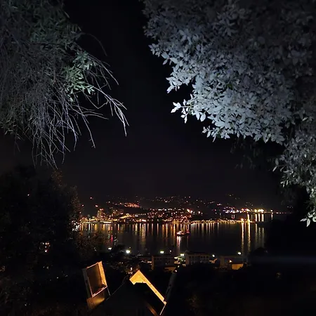 Ajaccio, Sous Les Etoiles, Cabanon A Toit Ouvrant, Vue Et Montagne Ajaccio (Corsica)